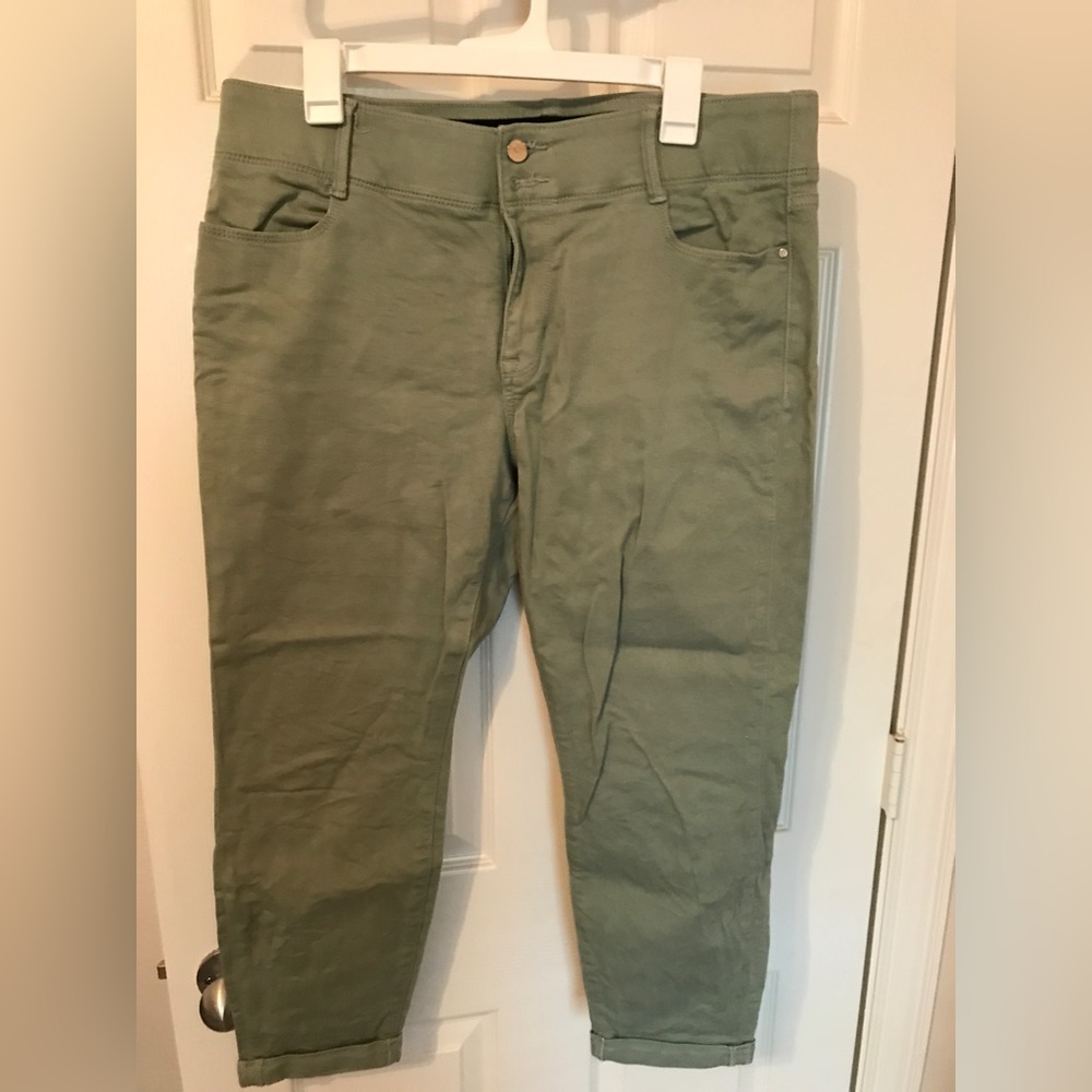 Apt. 9 ankle Jean